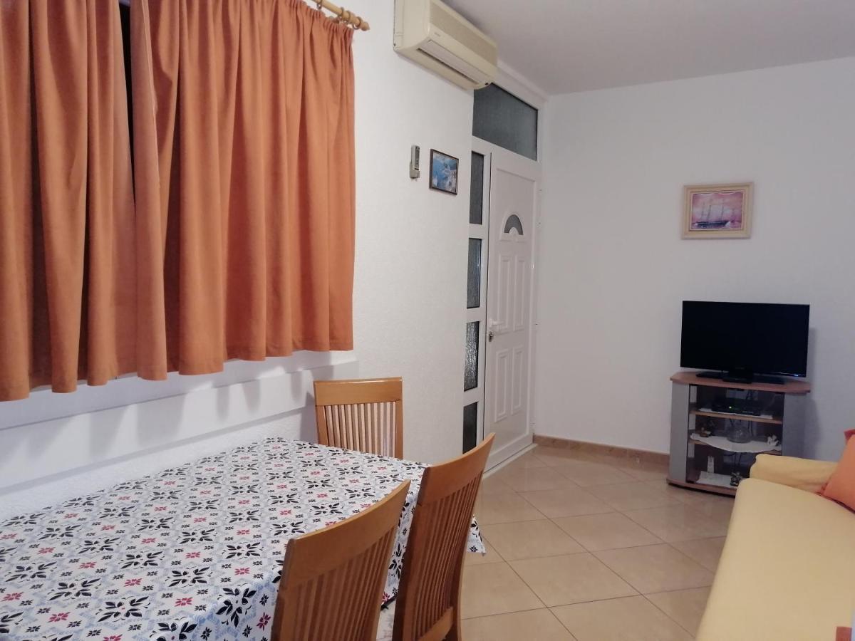 Apartmani Stipan Brela Kültér fotó
