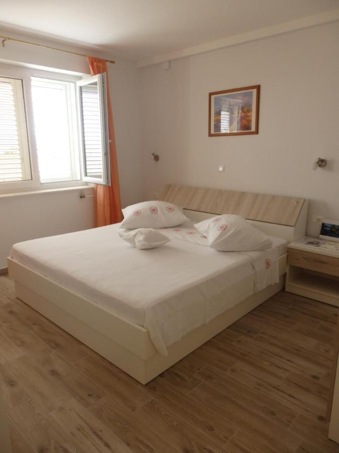 Apartmani Stipan Brela Kültér fotó