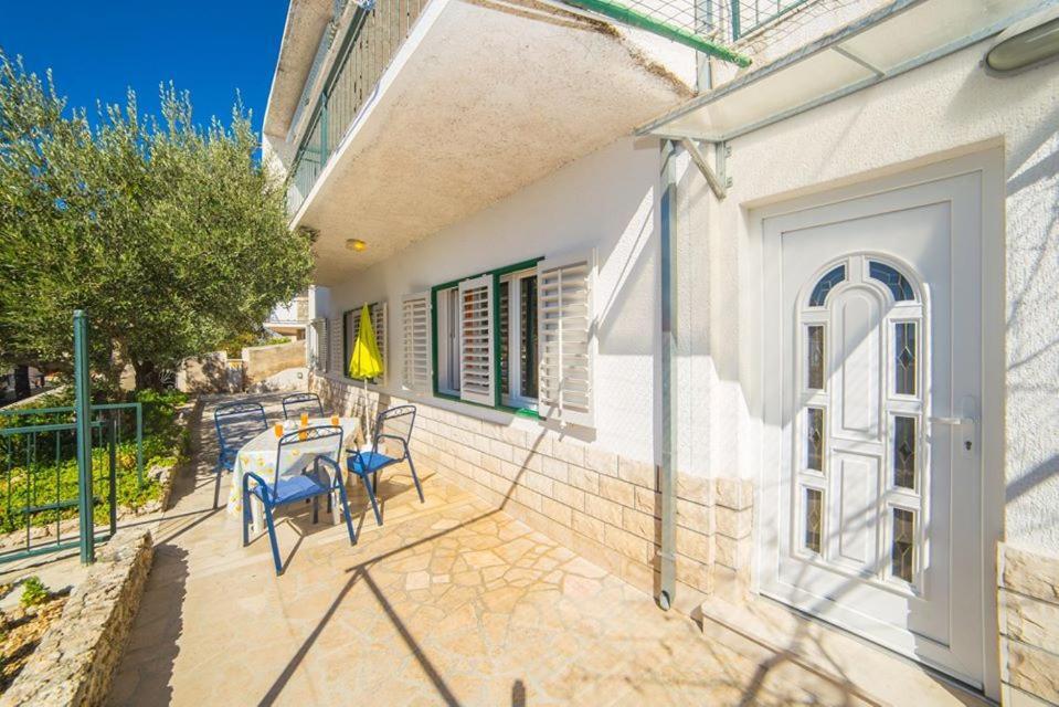 Apartmani Stipan Brela Kültér fotó