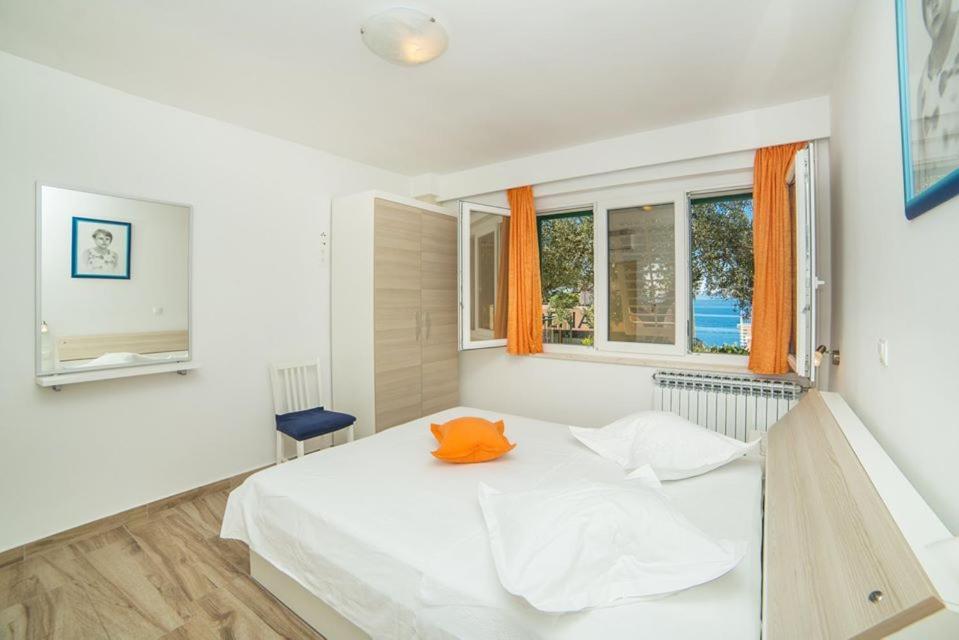 Apartmani Stipan Brela Kültér fotó